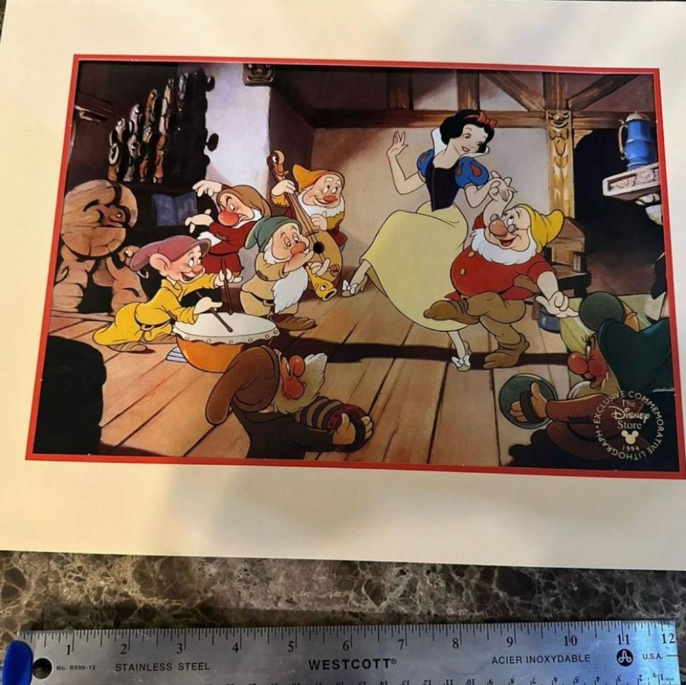 Disney Store Commemorative Lithograph: Snow White